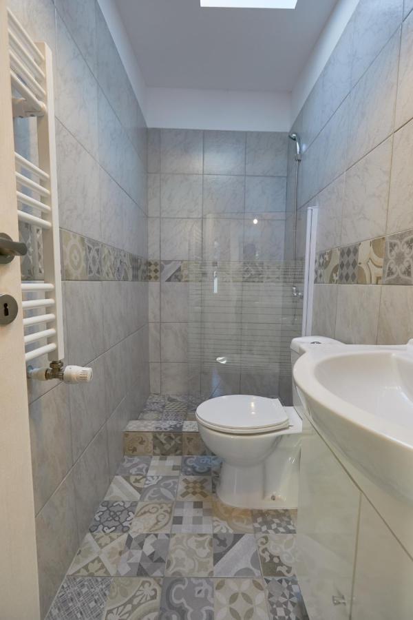 בוקרשט Stanford Aparthotel מראה חיצוני תמונה